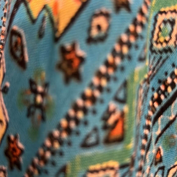 Plus Coverup - Picture 2 of 4